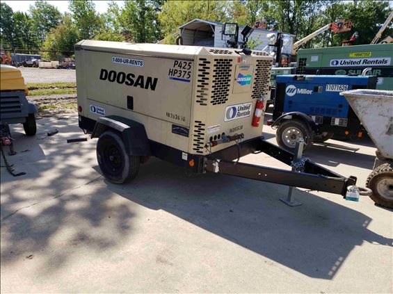2015 Doosan P425/HP375WCUT4 Air Compressor