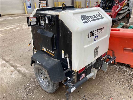 2017 Allmand NLPROII V Towable Light Tower