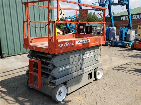 2013 Skyjack SJIII4632 Scissor Lift
