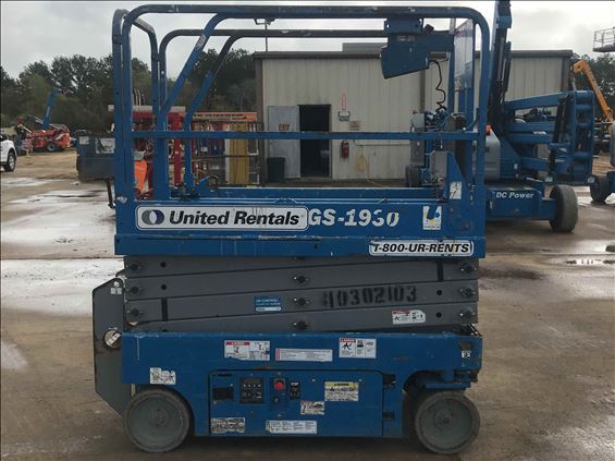 2014 Genie GS-1930 Scissor Lift