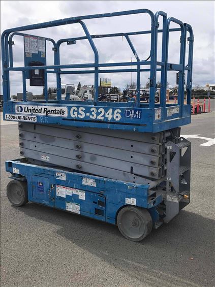 2014 Genie GS-3246 Scissor Lift