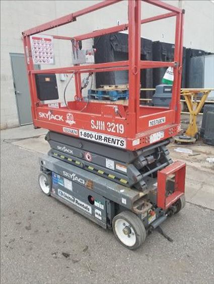 2015 Skyjack SJIII3219 Scissor Lift