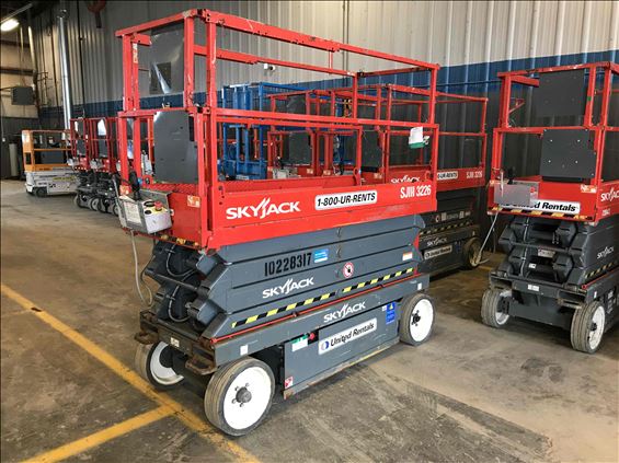 2014 Skyjack SJIII3226 Scissor Lift
