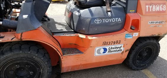 2013 Toyota 7FDU35 Warehouse Forklift