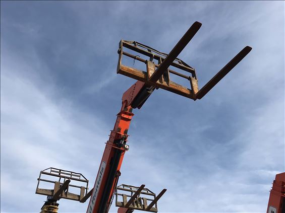 2014 SKYTRAK 10054 Rough Terrain Forklift