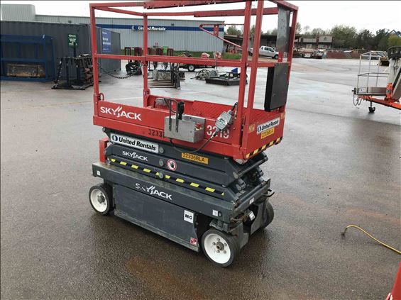 2016 Skyjack SJIII3219 Scissor Lift