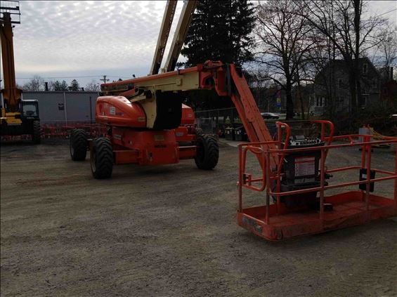 2012 JLG 1250AJP