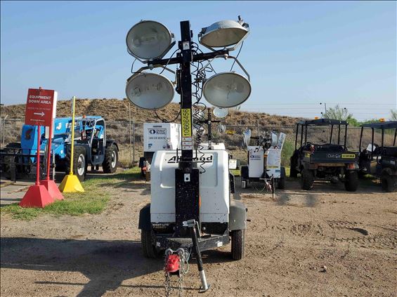 2017 Allmand NIGHT LITE V Towable Light Tower