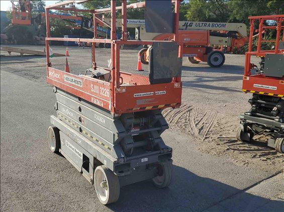 2015 Skyjack SJIII3226 Scissor Lift