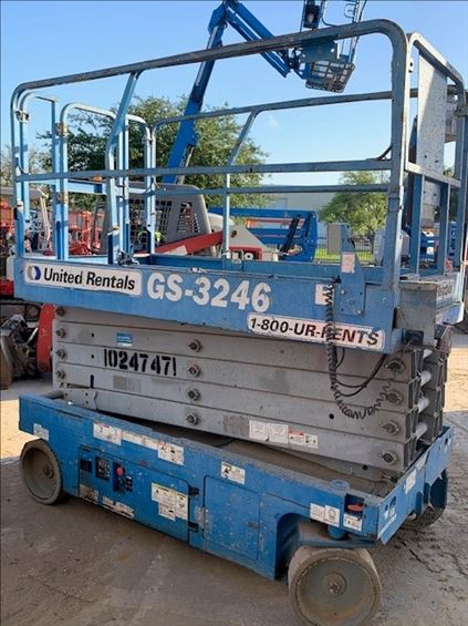 2014 Genie GS-3246 Scissor Lift