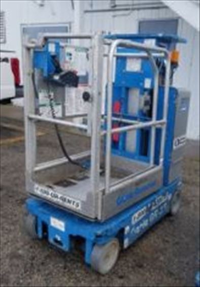 2012 Genie GR-15 Scissor Lift