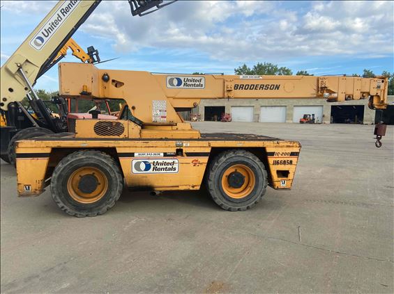 2010 Broderson IC-200-3G Crane