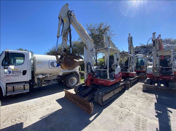 2014 Takeuchi TB260 Mini-Excavator