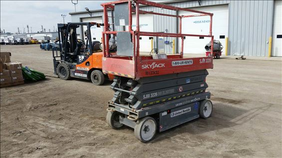2013 Skyjack SJIII3226 Scissor Lift
