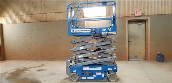 2014 Genie GS-1930 Scissor Lift