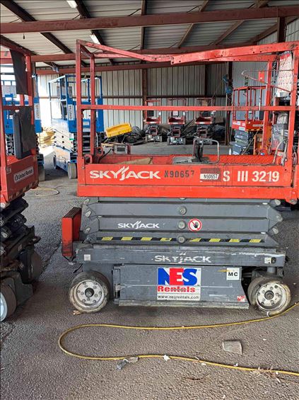2015 Skyjack SJIII3219 Scissor Lift