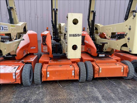 2013 JLG E400AJPN Boom Lift