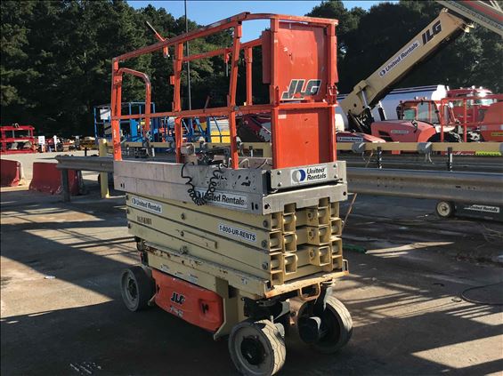 2014 JLG 2630ES Scissor Lift