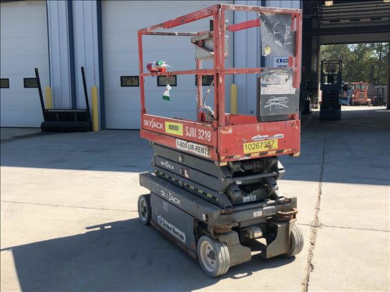 2014 Skyjack SJIII3219 Scissor Lift