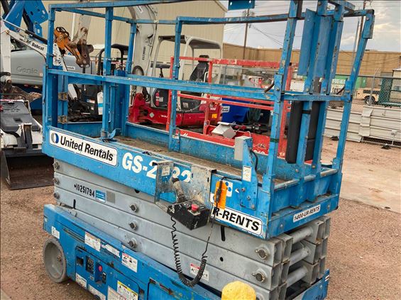 2014 Genie GS-2632 Scissor Lift