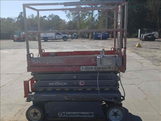 2014 Skyjack SJIII3219 Scissor Lift