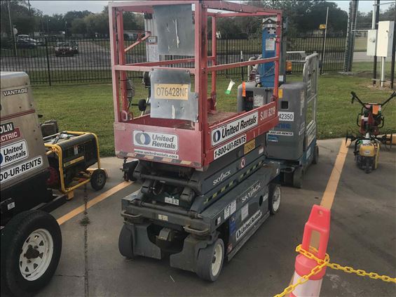 2015 Skyjack SJIII3219 Scissor Lift