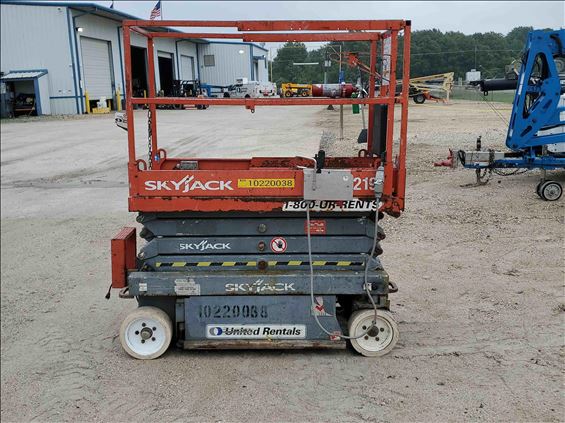 2014 Skyjack SJIII3219 Scissor Lift