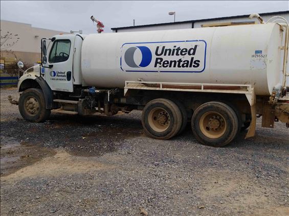 2014 Freightliner M2 106 WATER Water Truck