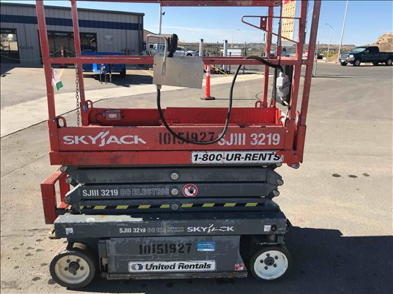 2013 Skyjack SJIII3219 Scissor Lift