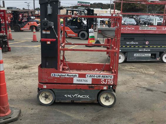 2014 Skyjack SJ16 Scissor Lift
