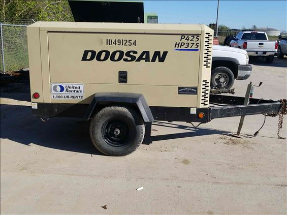 2016 Doosan P425/HP375WCUT4 Air Compressor