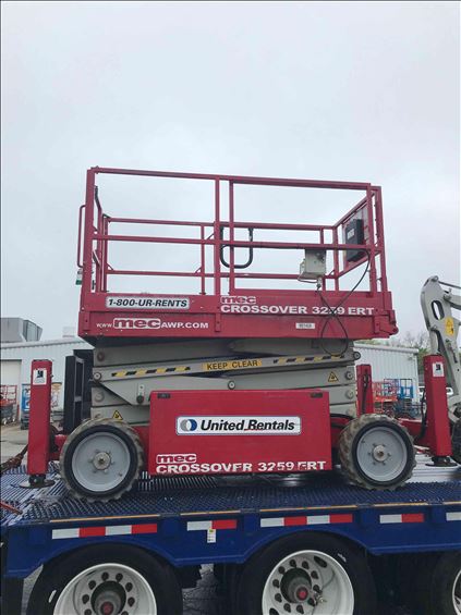 2015 MEC 3259 ERT Scissor Lift