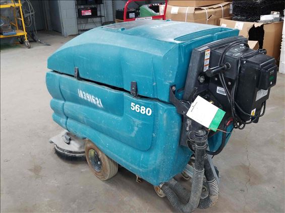 2015 Tennant 5680