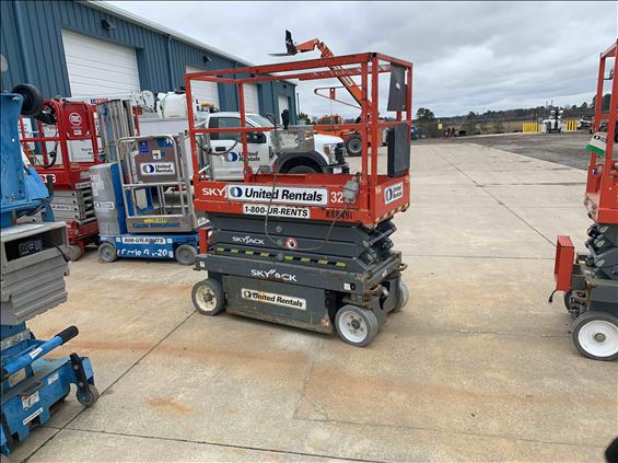 2014 Skyjack SJIII3219 Scissor Lift