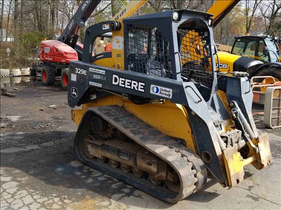 2014 John Deere 329E