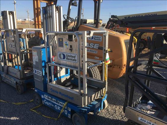 2013 Genie GR-20 Vertical Lift