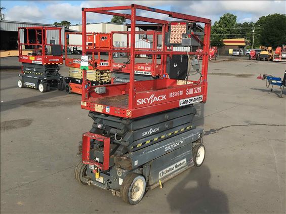 2014 Skyjack SJIII3219 Scissor Lift