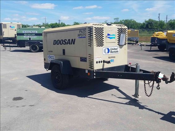 2014 Doosan P425/HP375WCUT4 Air Compressor