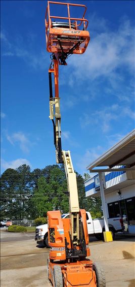2013 JLG E300AJP Boom Lift