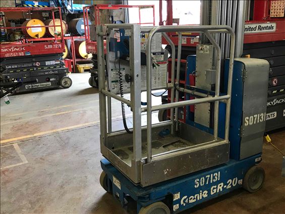 2014 Genie GR-20 Scissor Lift