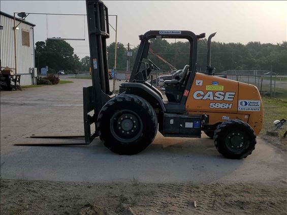 2017 Case 586H Rough Terrain Forklift