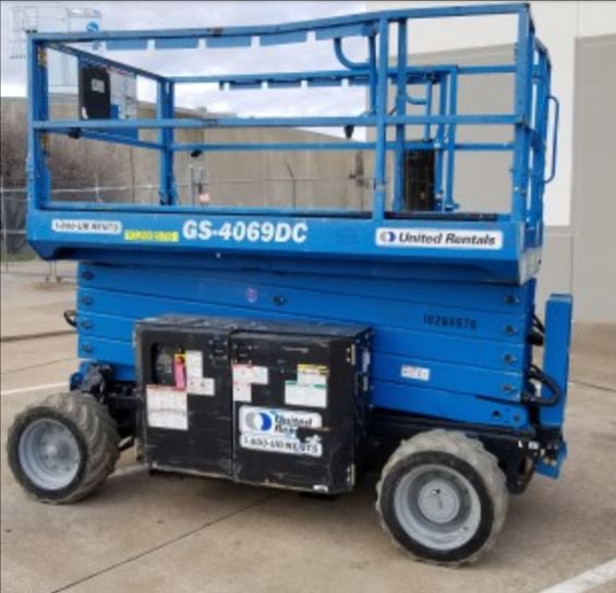 2014 Genie GS-4069DC Scissor Lift