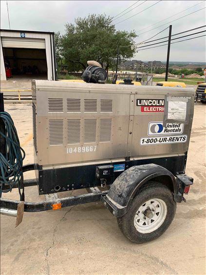 2016 Lincoln Electric VANTAGE 520 Welder