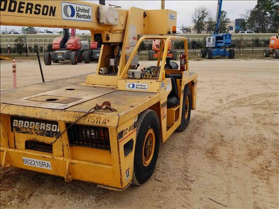 2006 Broderson IC-80-3G Crane