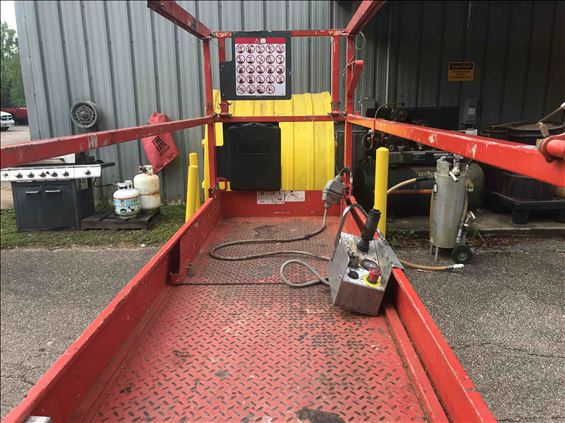 2014 Skyjack SJIII3226 Scissor Lift