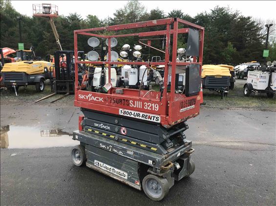 2014 Skyjack SJIII3219 Scissor Lift