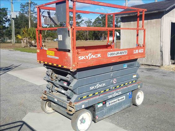 2014 Skyjack SJIII4632 Scissor Lift