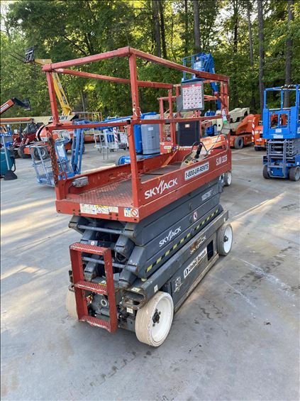 2015 Skyjack SJIII3226 Scissor Lift