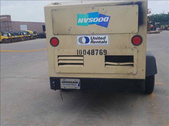 2012 Doosan XP375WJD Air Compressor