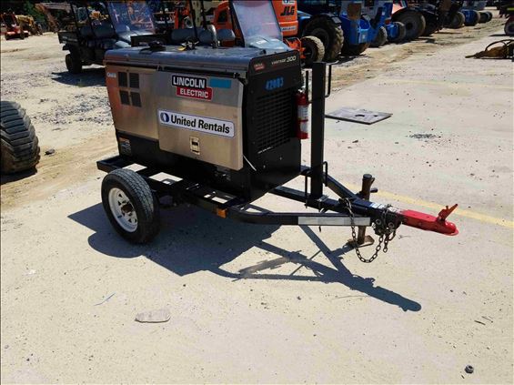 2017 Lincoln Electric Vantage 300 Welder